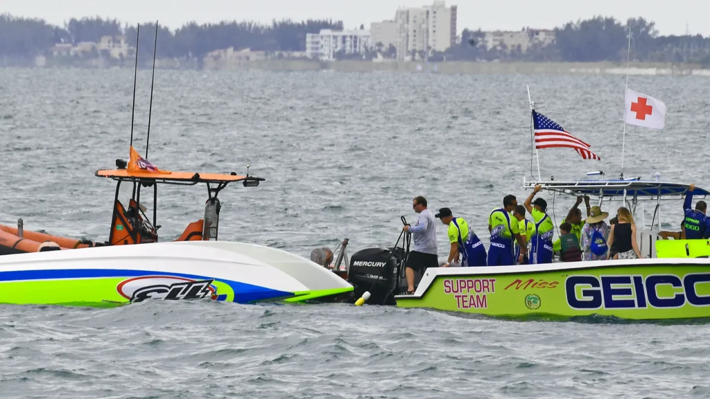 Fast Response Marine rescuing Miss Geico at 2019 races.